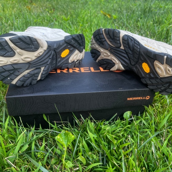 Hiking Boots - Picture 5 of 5